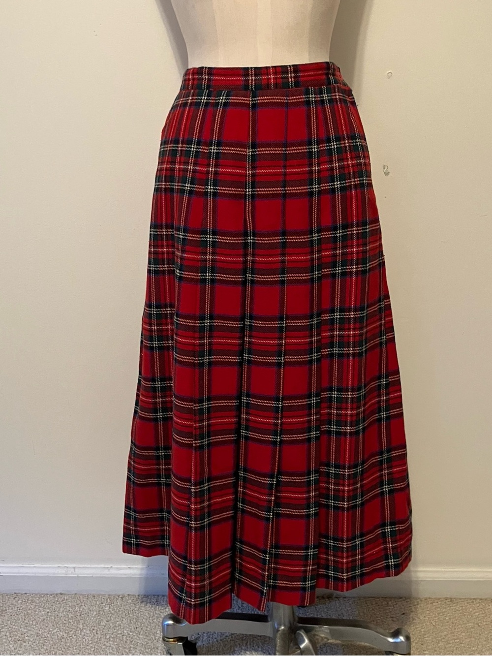 VTG Wool Blend Red Tartan Plaid Maxi Skirt Sz 12 Pleated Preppy Heritage Holiday